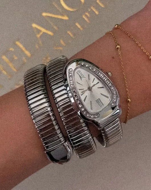Elegant and Fashionable Snake Watch