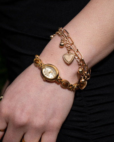 Elegant and Trendy Luna Watch